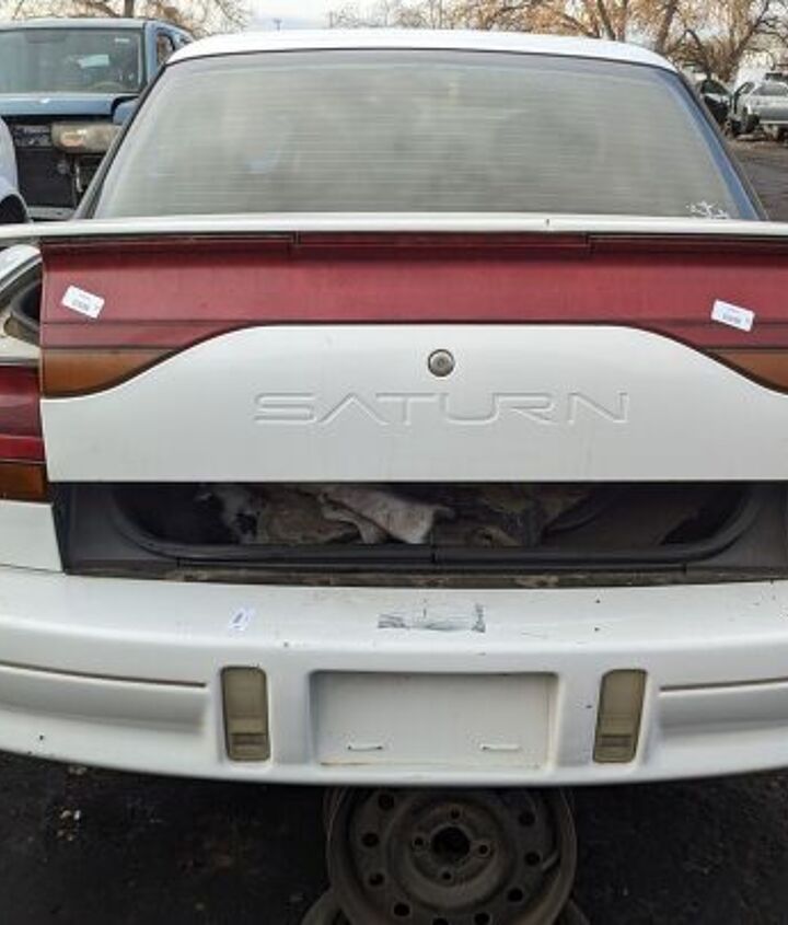 junkyard find 1996 saturn sc2