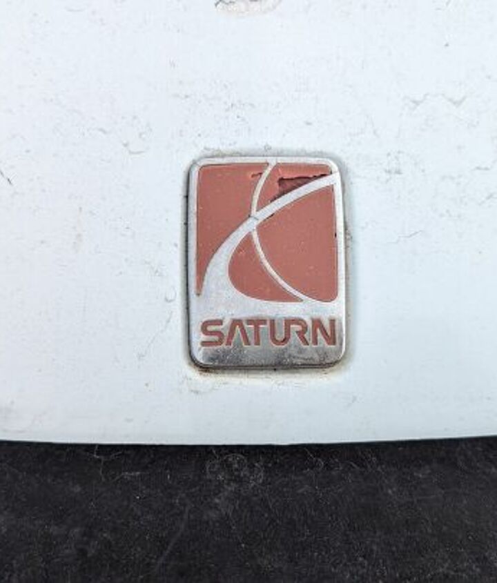 junkyard find 1996 saturn sc2