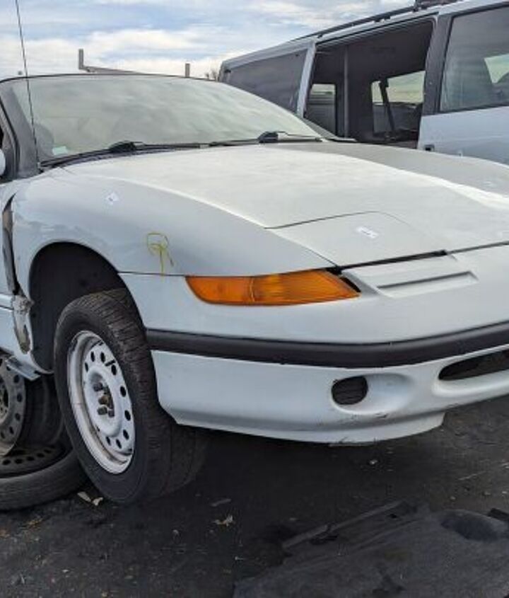 junkyard find 1996 saturn sc2