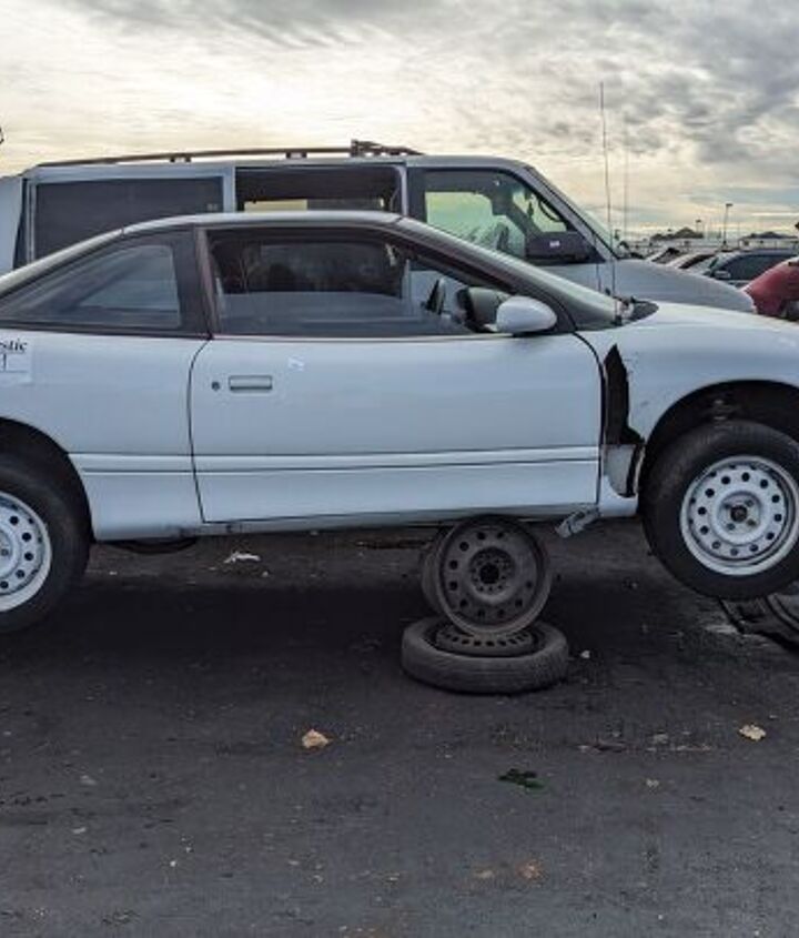junkyard find 1996 saturn sc2