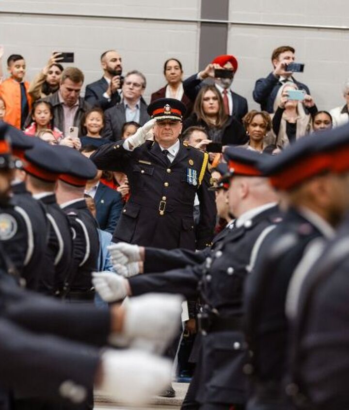 toronto police recommend letting thieves steal your car
