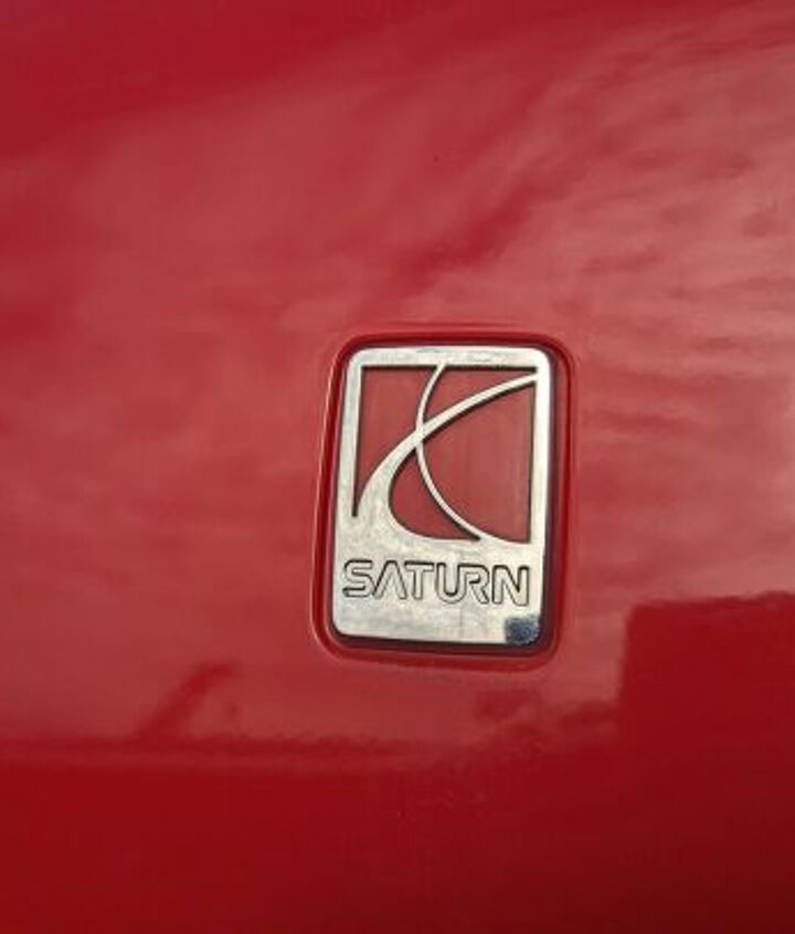 junkyard find 2007 saturn vue green line