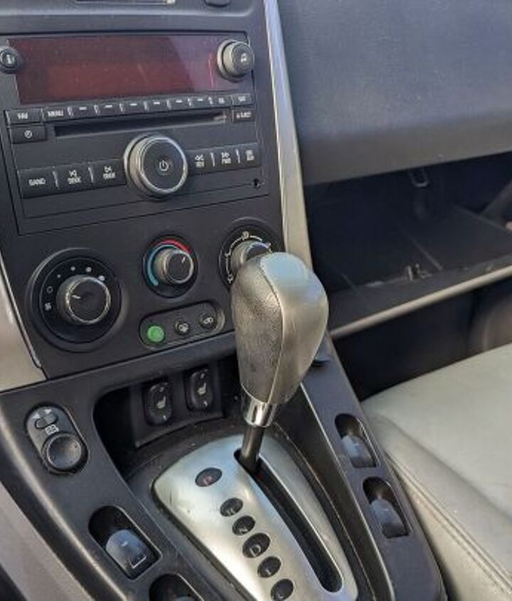 junkyard find 2007 saturn vue green line