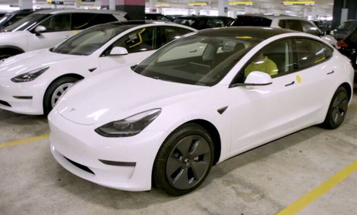 Hertz CEO Leaves After Buying 100,000 Teslas