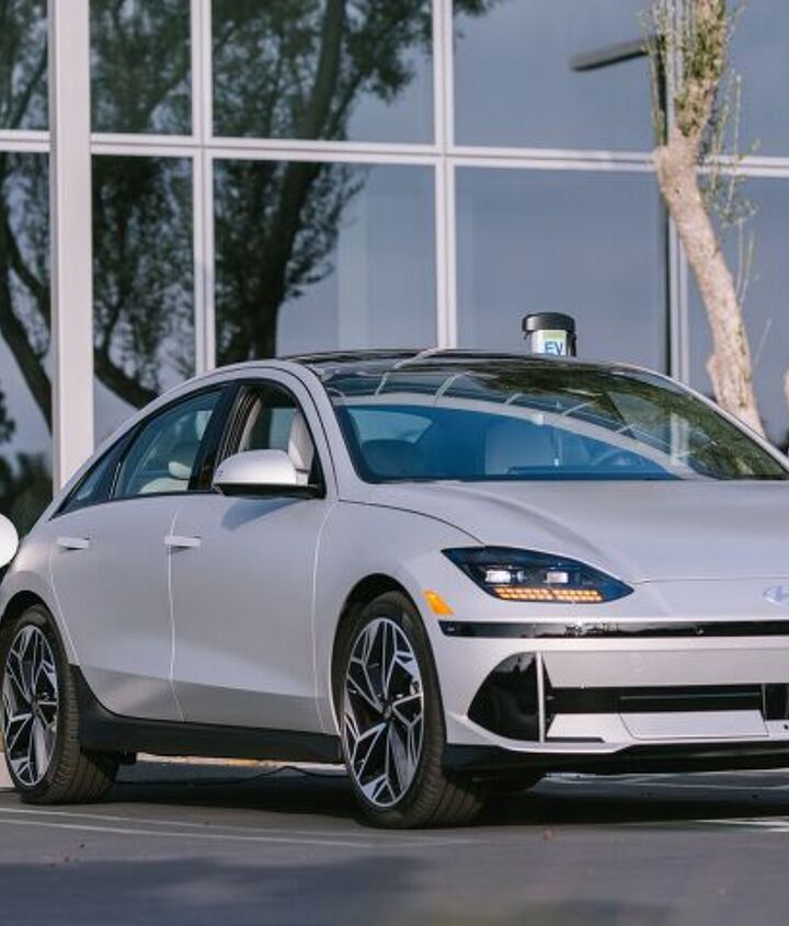 study suggests automakers lose 6 000 on each ev sold