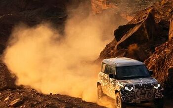 Land Rover to Introduce Twin-Turbo V8 Defender