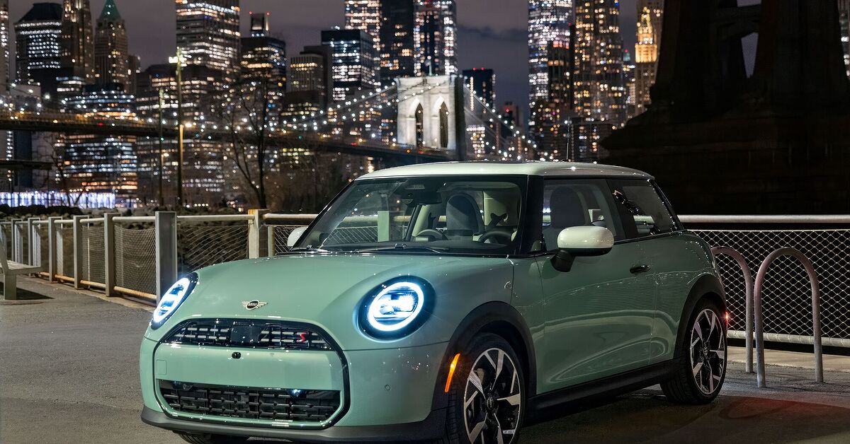 2025 Mini Cooper S Hardtop Revealed in NYC | The Truth About Cars