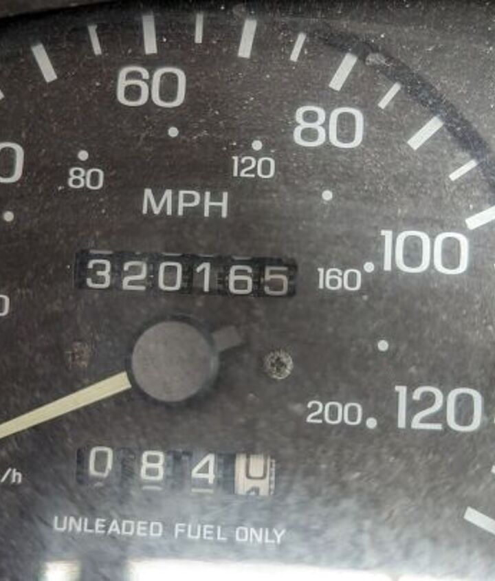 junkyard find 1993 nissan sentra with 320 165 miles