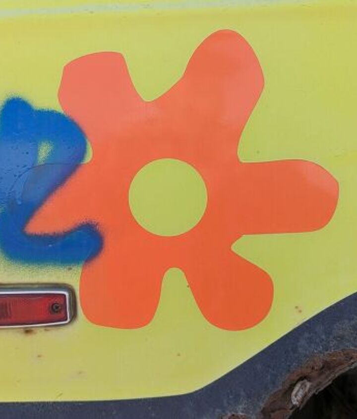 junkyard find 1977 dodge tradesman 200 mystery machine