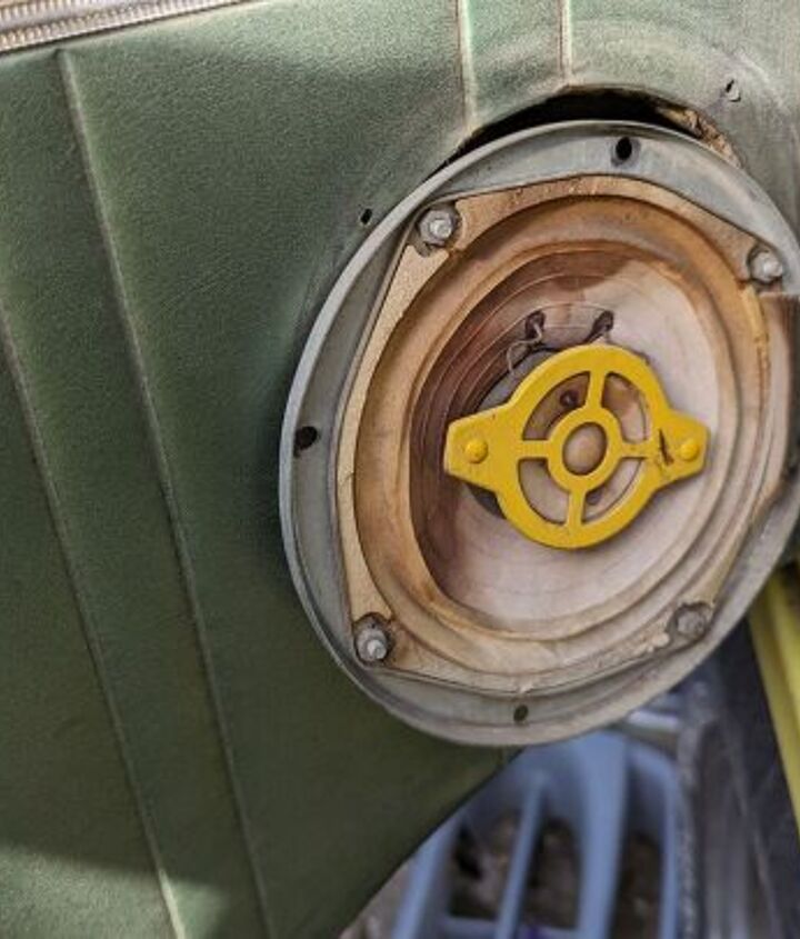 junkyard find 1977 dodge tradesman 200 mystery machine