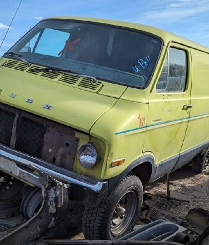 junkyard find 1977 dodge tradesman 200 mystery machine