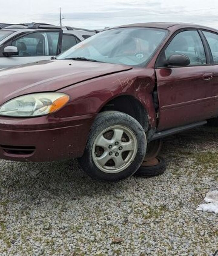 junkyard find 2007 ford taurus se