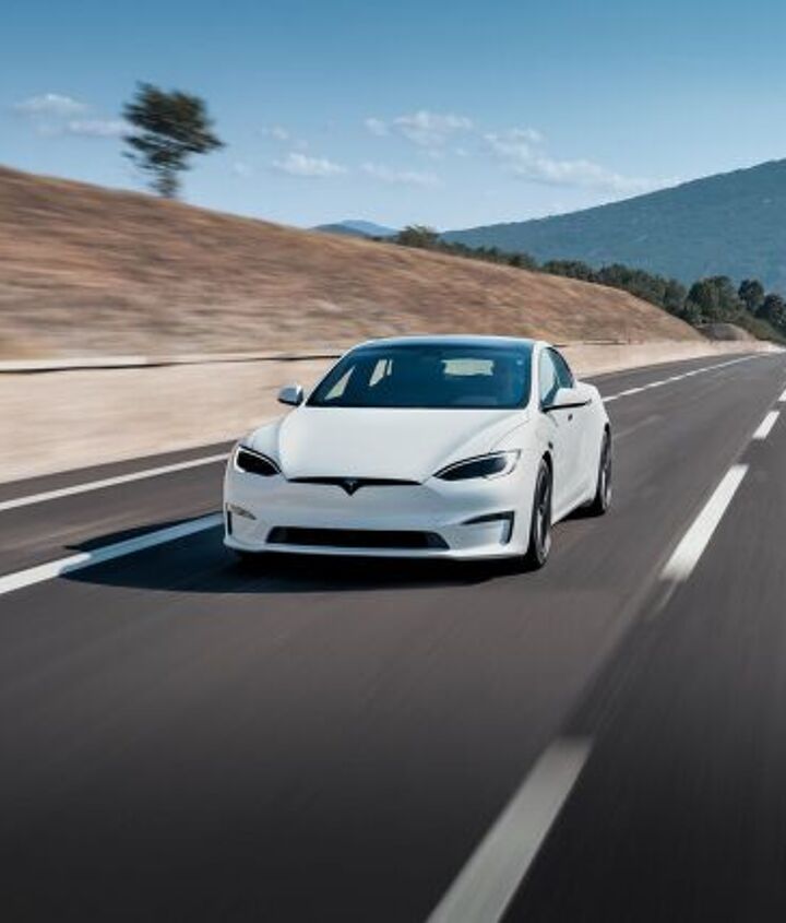 report tesla set for layoffs