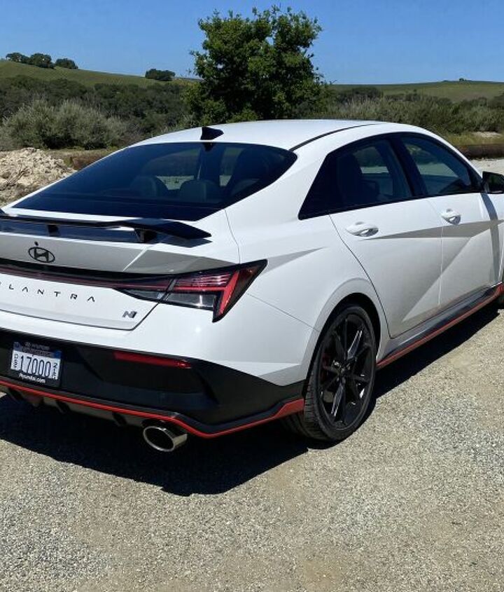 2024 hyundai elantra n review tightening up