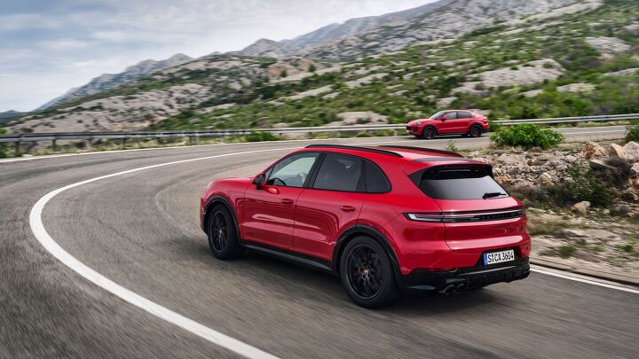 Porsche Gave the 2025 Cayenne GTS Better Performance and a Higher Price
