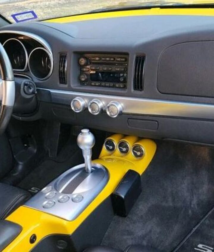 used car of the day 2005 chevrolet ssr