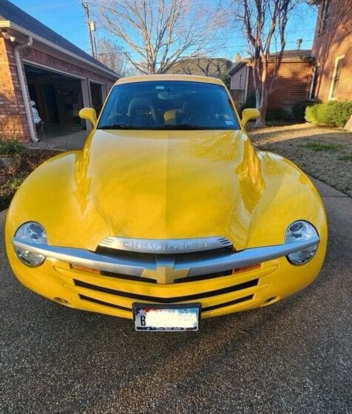 used car of the day 2005 chevrolet ssr