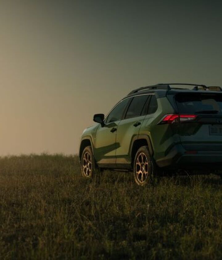 would you rather honda cr v vs toyota rav4