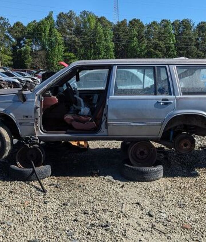 junkyard find 1988 volvo 740 gle with 403 348 miles