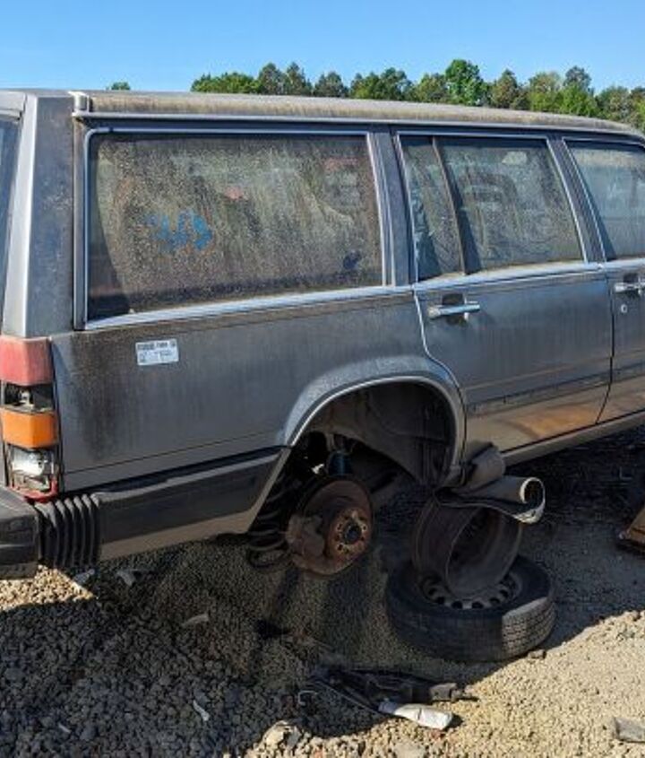 junkyard find 1988 volvo 740 gle with 403 348 miles