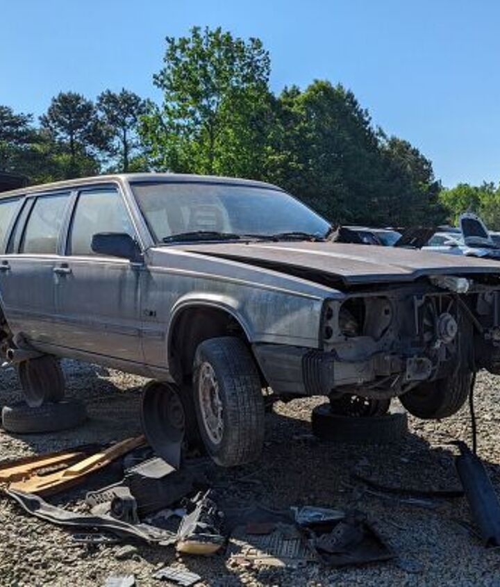 junkyard find 1988 volvo 740 gle with 403 348 miles