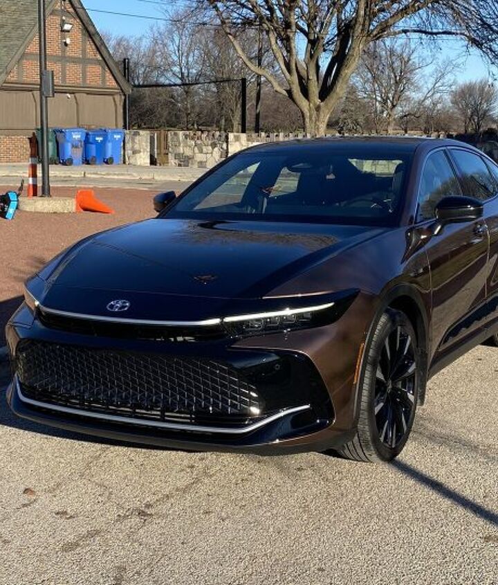 2023 toyota crown platinum review eating some crow