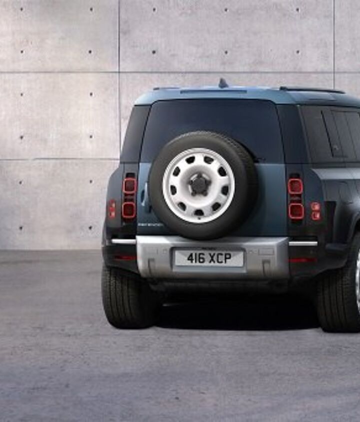 drive notes 2024 land rover defender 110 county pack