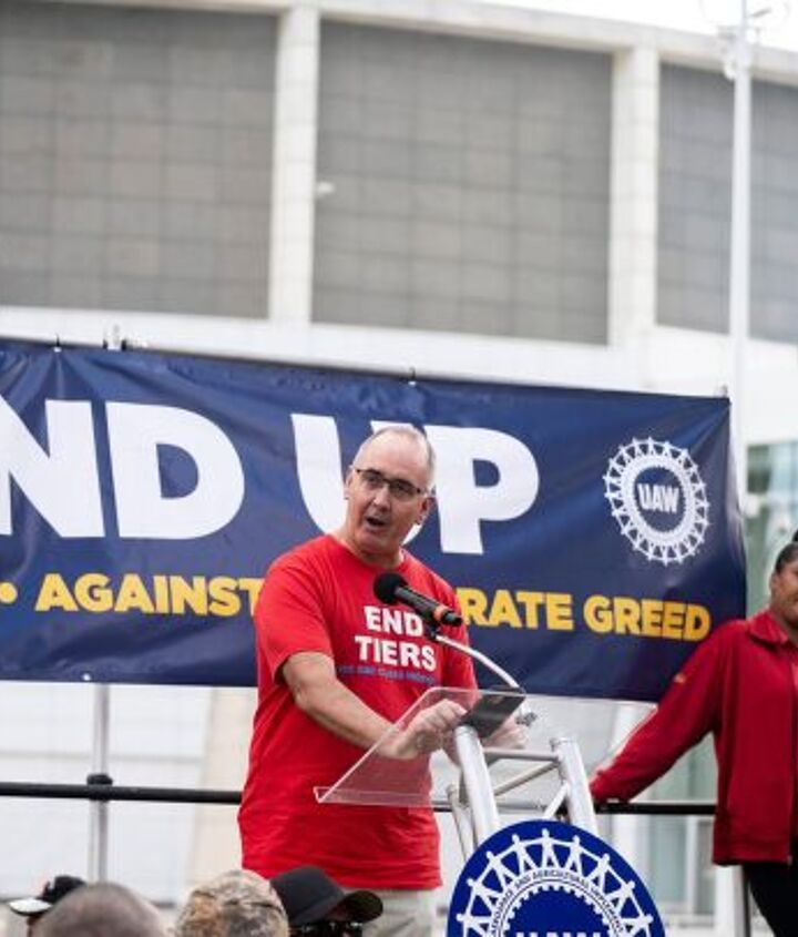 uaw president shawn fain under investigation for alleged retaliation