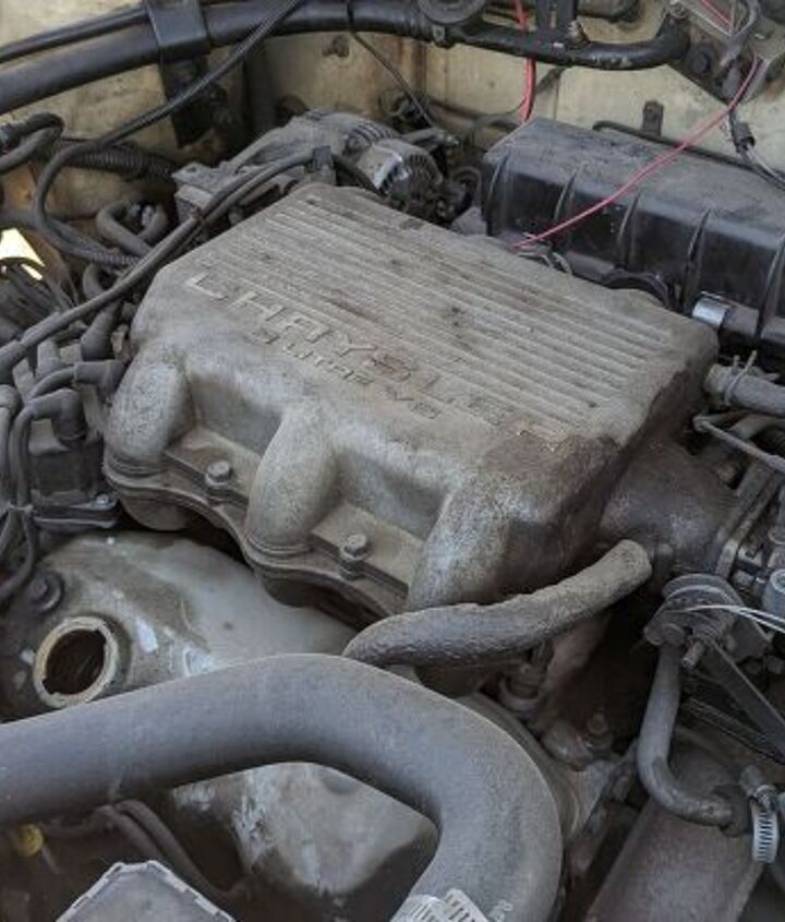 junkyard find 1987 dodge caravan se v6