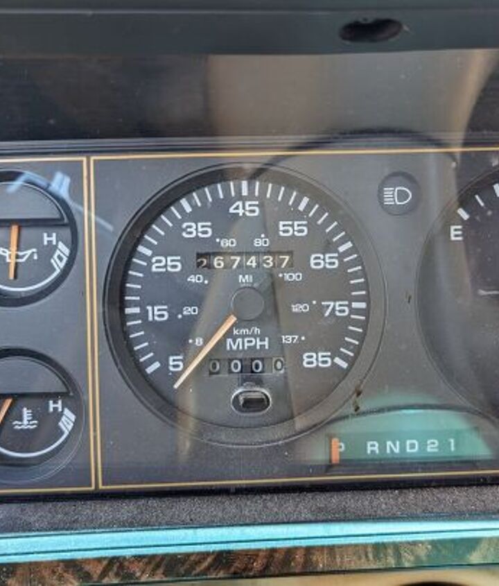 junkyard find 1987 dodge caravan se v6