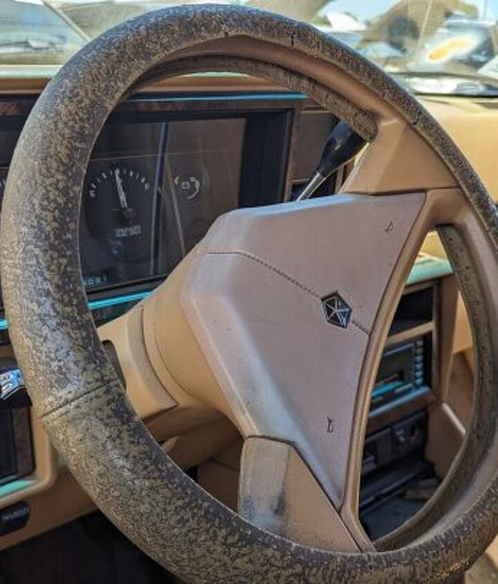 junkyard find 1987 dodge caravan se v6