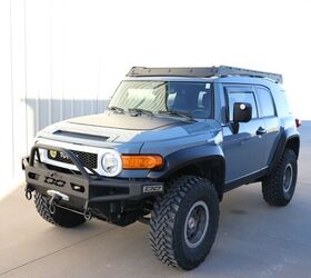 Used Car of the Day: 2014 Toyota FJ Cruiser Trail Teams Ultimate Edition