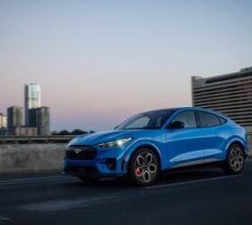 ford-dealers-get-preview-of-four-door-and-safari-style-mustang-variants tacika.ru