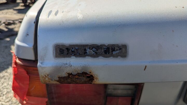 junkyard find 1983 nissan sentra deluxe mpg 2 door sedan