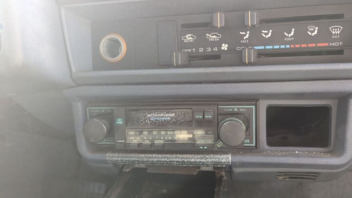 junkyard find 1983 nissan sentra deluxe mpg 2 door sedan