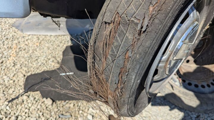 junkyard find 1983 nissan sentra deluxe mpg 2 door sedan