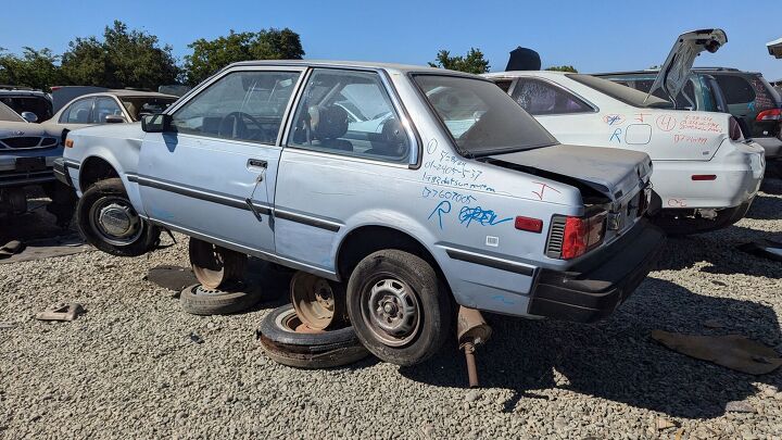 junkyard find 1983 nissan sentra deluxe mpg 2 door sedan
