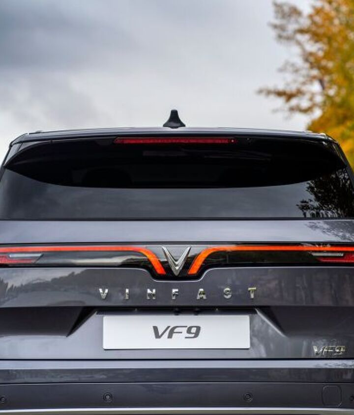 2024 vinfast vf9 sees huge discounts before u s launch