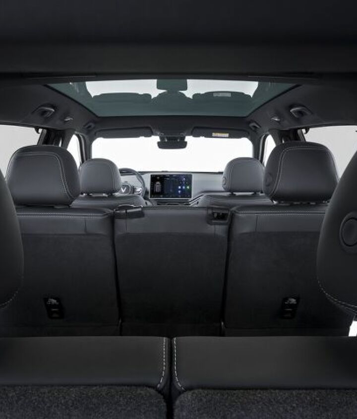 2024 vinfast vf9 sees huge discounts before u s launch