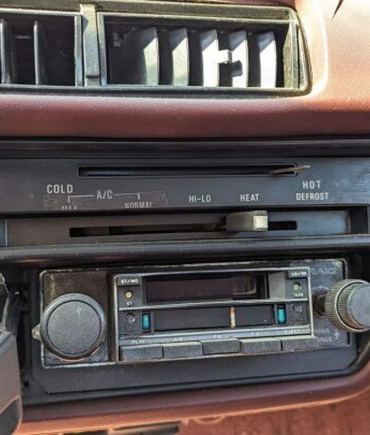 junkyard find 1980 honda accord hatchback