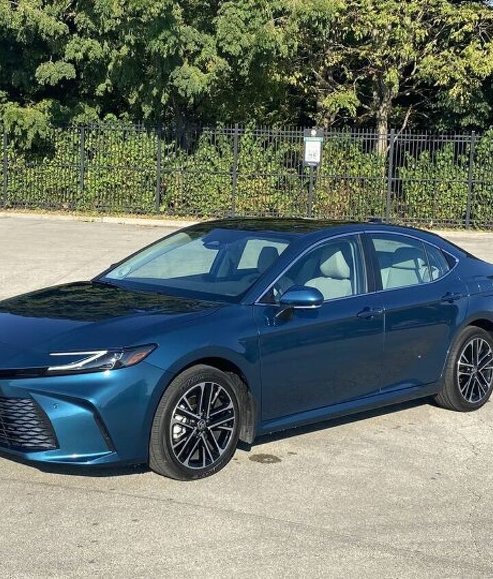 drive notes 2024 toyota camry hybrid xle awd