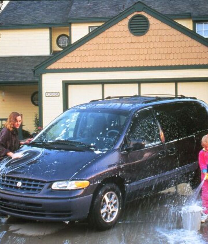 voyager returns to chrysler lineup as entry level van