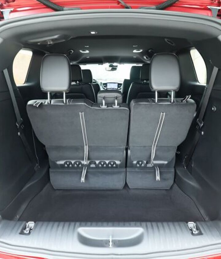 voyager returns to chrysler lineup as entry level van