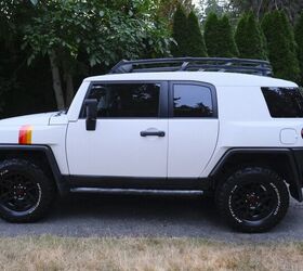 used car of the day 2013 toyota fj cruiser