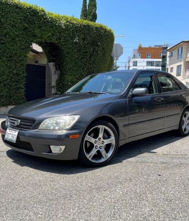 used car of the day 2003 lexus is 300