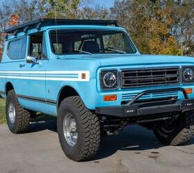 gallery meet the scout motors traveler suv and terra pickup truck con