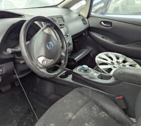 junkyard find nissan leafpocalypse in california