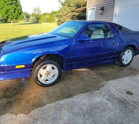 used car of the day 1989 dodge daytona shelby