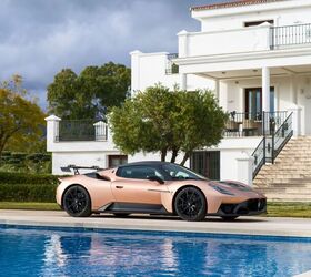 gaze upon the maserati gt2 stradale