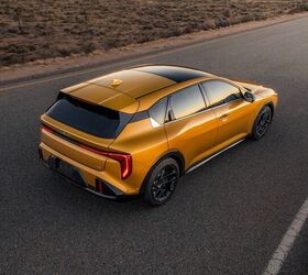 see photos of the 2026 kia k4 hatchback